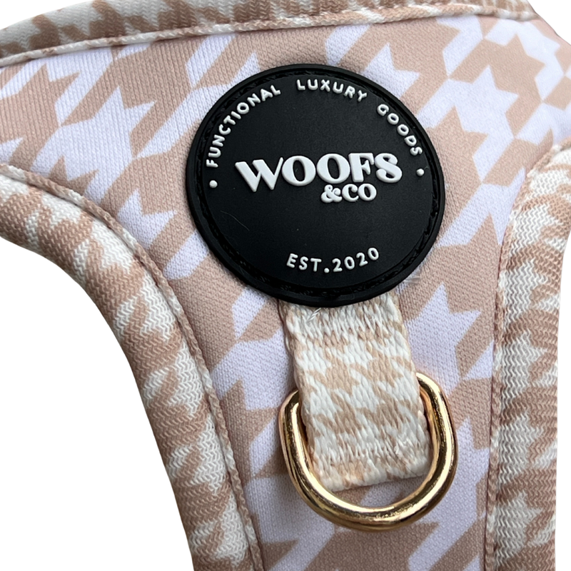 Step-In Harness in Houndstooth Beige