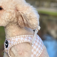 Step-In Harness in Houndstooth Beige